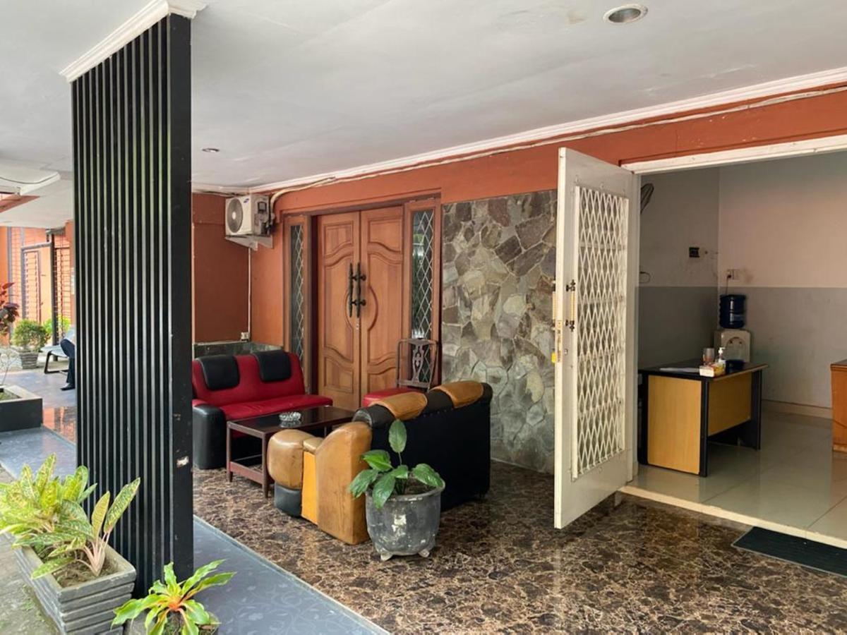 Djaboerigin Mongonsidi Guest House Redpartner Medan Ngoại thất bức ảnh