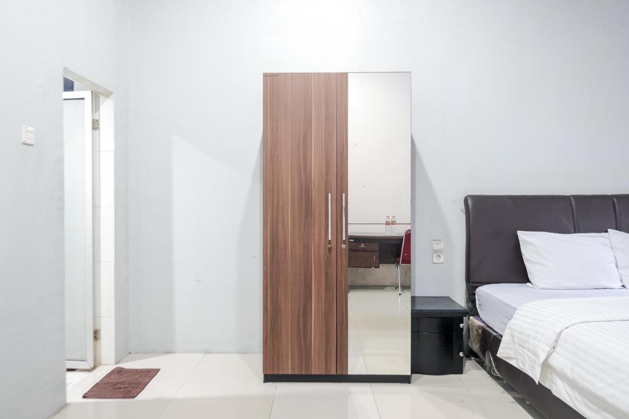 Djaboerigin Mongonsidi Guest House Redpartner Medan Ngoại thất bức ảnh