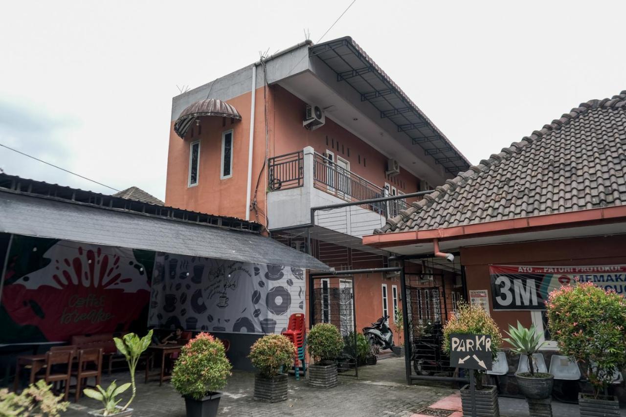 Djaboerigin Mongonsidi Guest House Redpartner Medan Ngoại thất bức ảnh