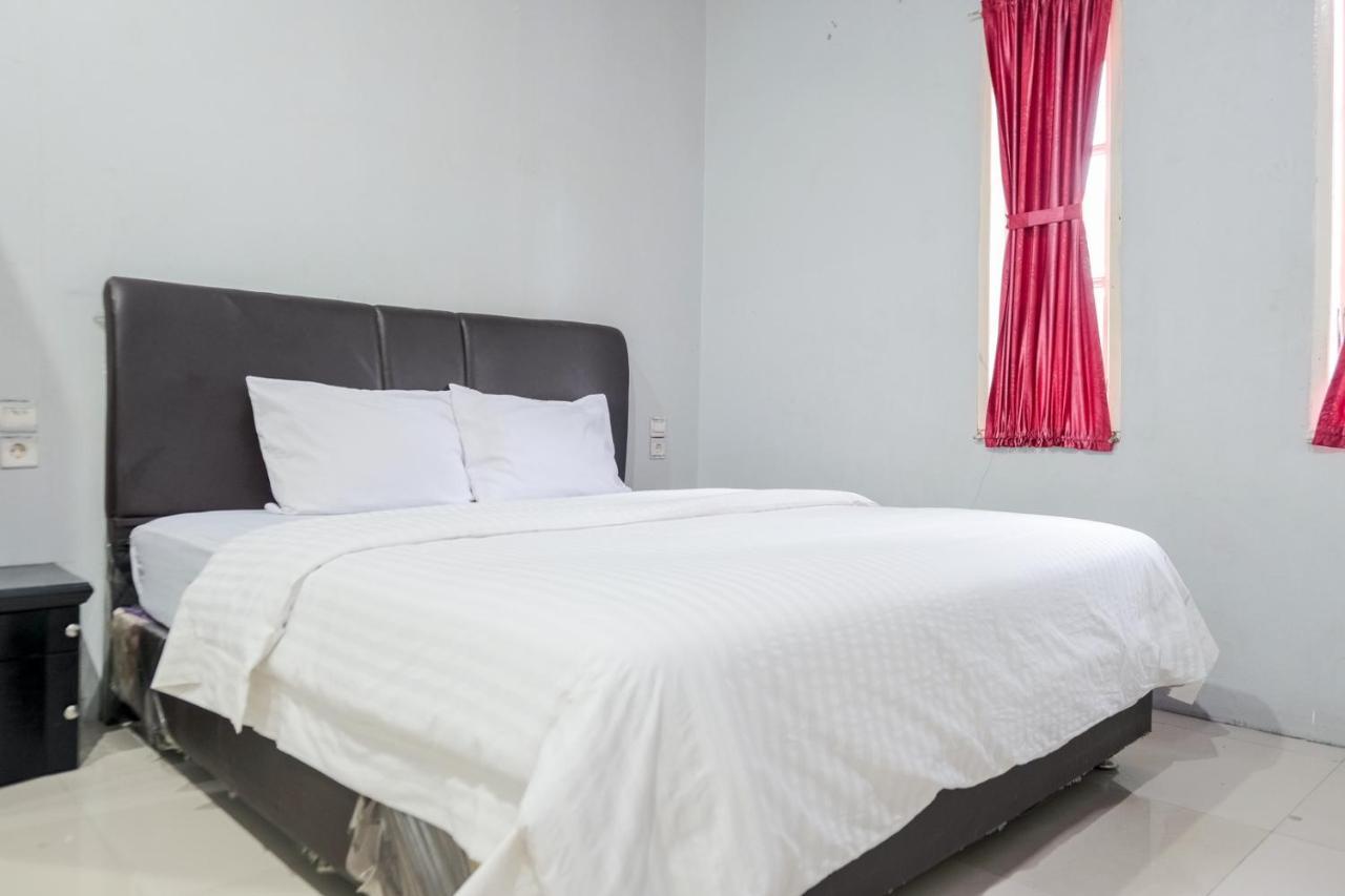 Djaboerigin Mongonsidi Guest House Redpartner Medan Ngoại thất bức ảnh