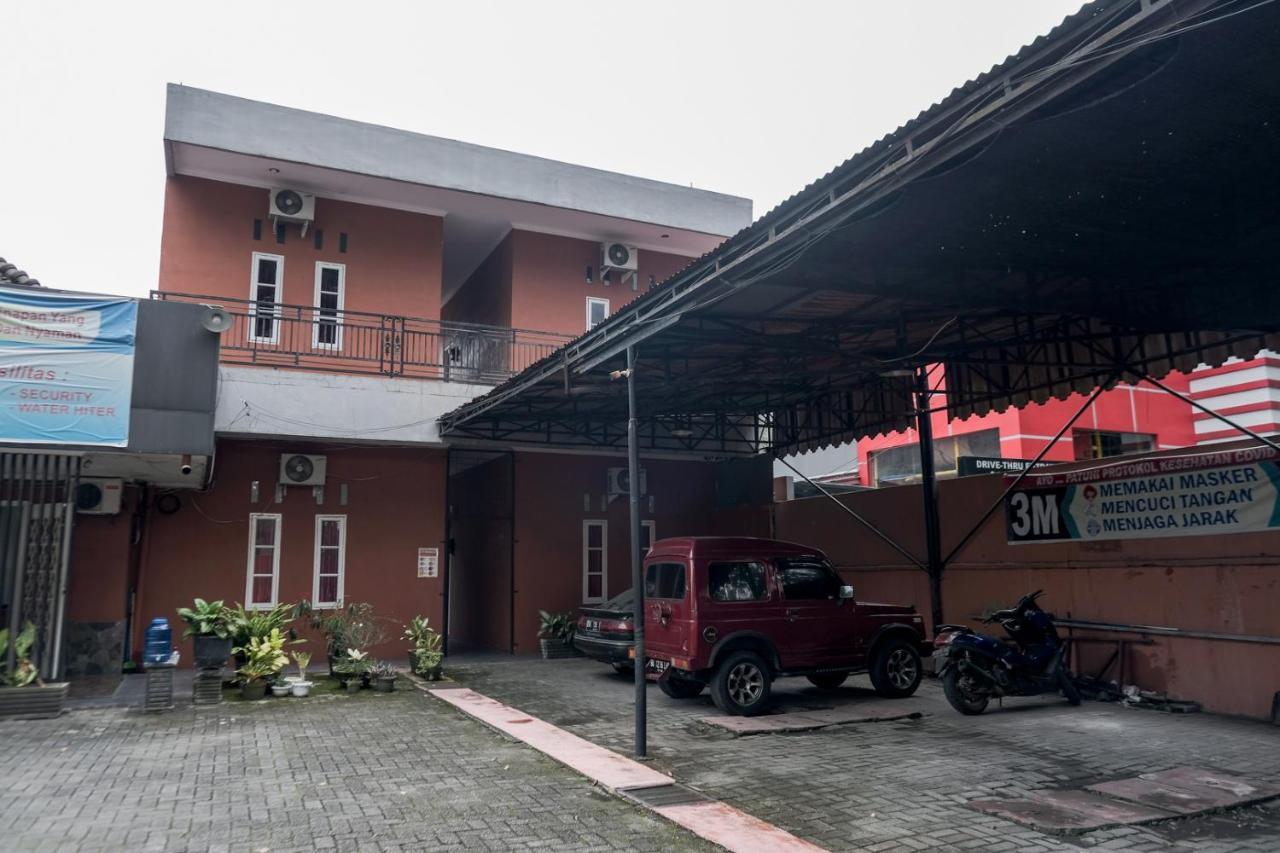 Djaboerigin Mongonsidi Guest House Redpartner Medan Ngoại thất bức ảnh