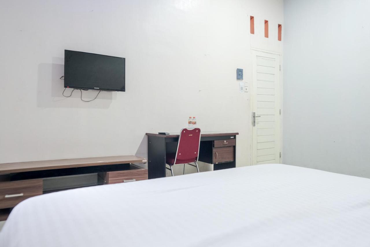 Djaboerigin Mongonsidi Guest House Redpartner Medan Ngoại thất bức ảnh
